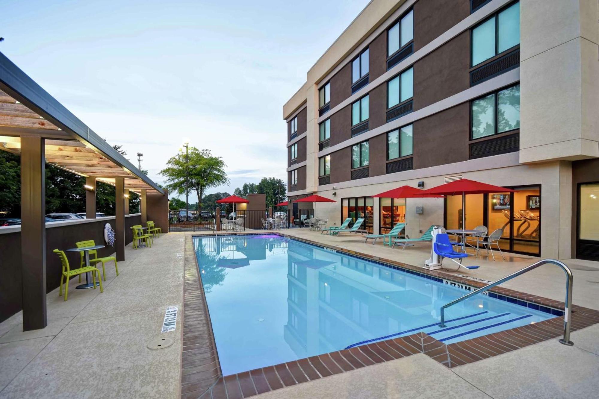 โฮมทูสวีท บายฮิลตัน แอตแลนตา นอร์ครอส Hotel ภายนอก รูปภาพ